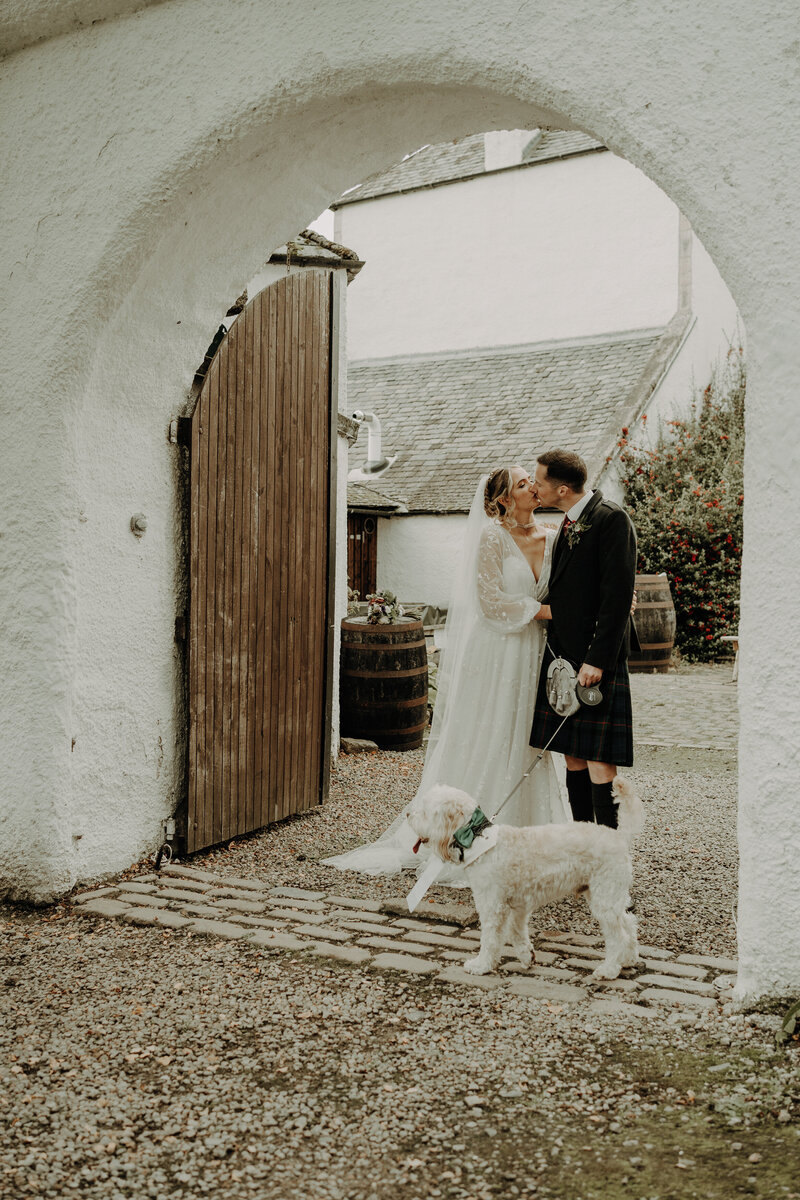 Alternative_Scotland_Wedding_Photographer_Danielle_Leslie_Photography_Logie_Country_House-38