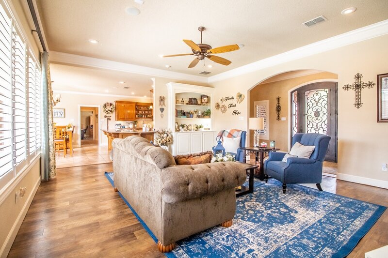 simply stay-before living room 