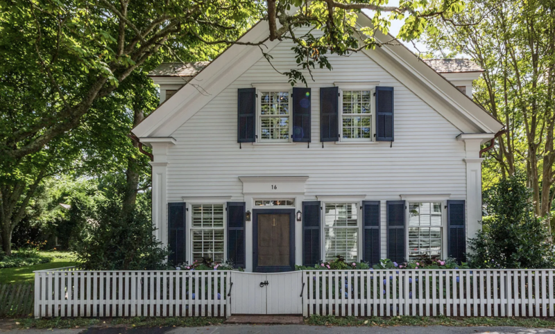 Salty-Havens-Coastal-Home-Design-New-England13