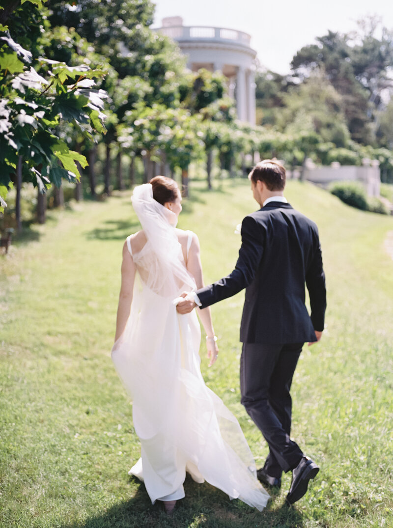 2021_08_07 Elegant Private Estate Wedding H&D Portraits-50