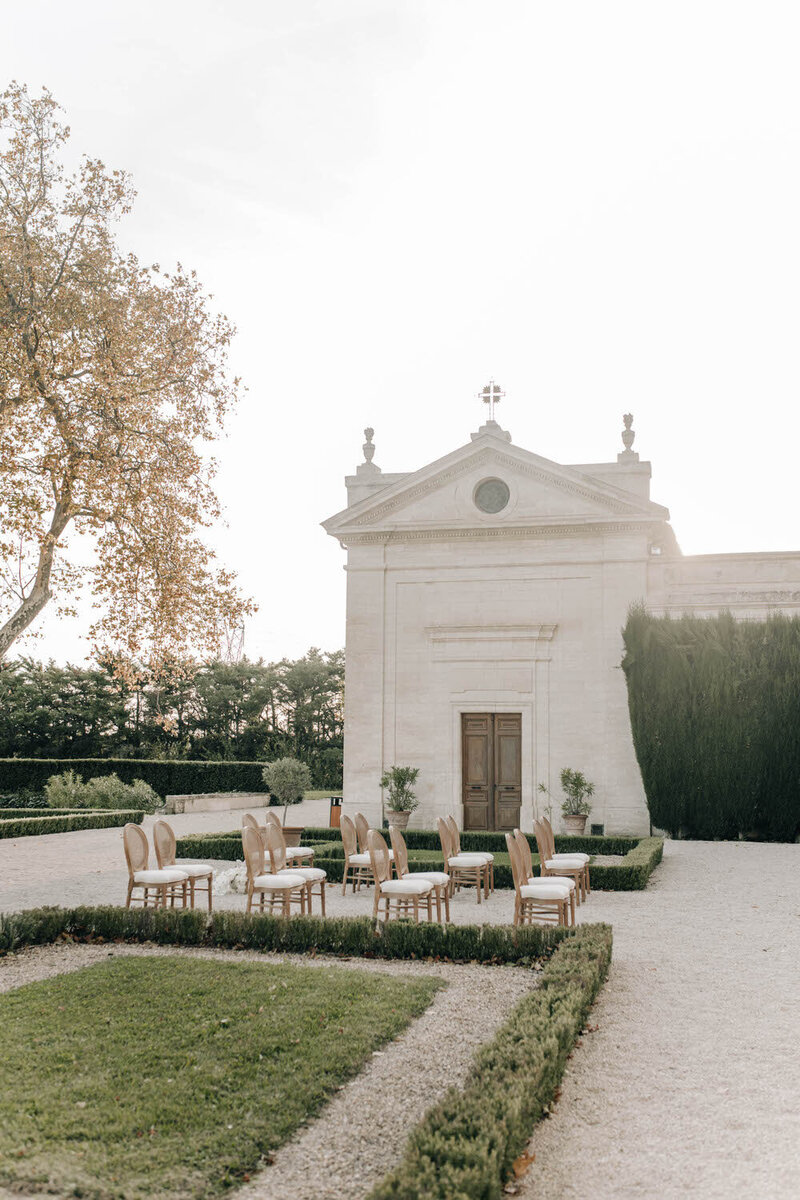 Flora_And_Grace_Chateau_De_Tourreau_Provence_Editorial_Wedding_Photographer-42-1