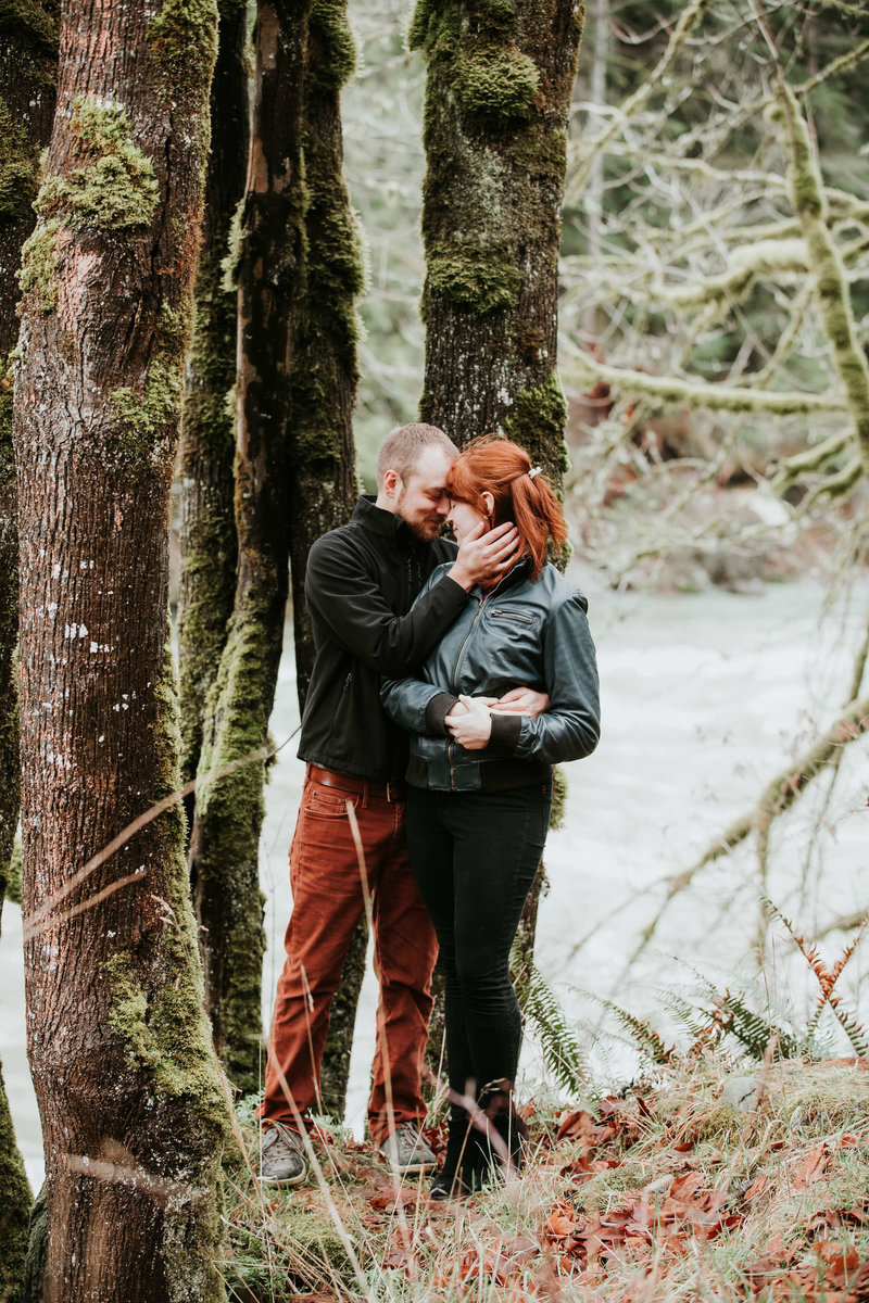 Hunter+Michelle_Snoqualmie_Engagement_Seattle_engagement_photographer_APW_61