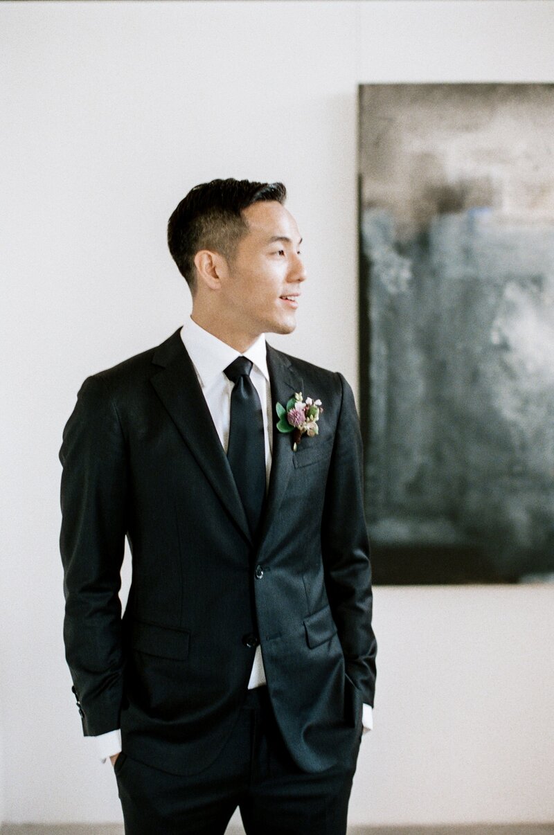 131Singapore Modern Art Gallery Wedding Editorial Photography_MARITHA MAE