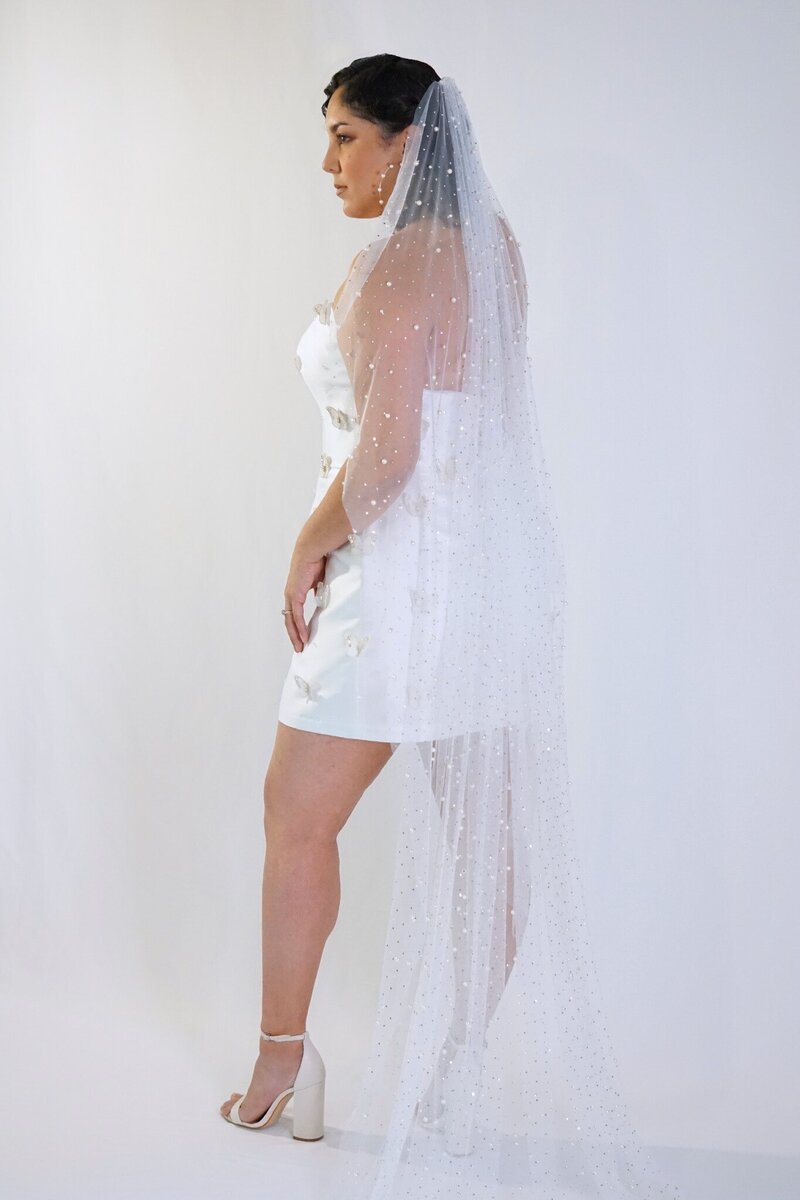 Pearl Veil Capel-Length