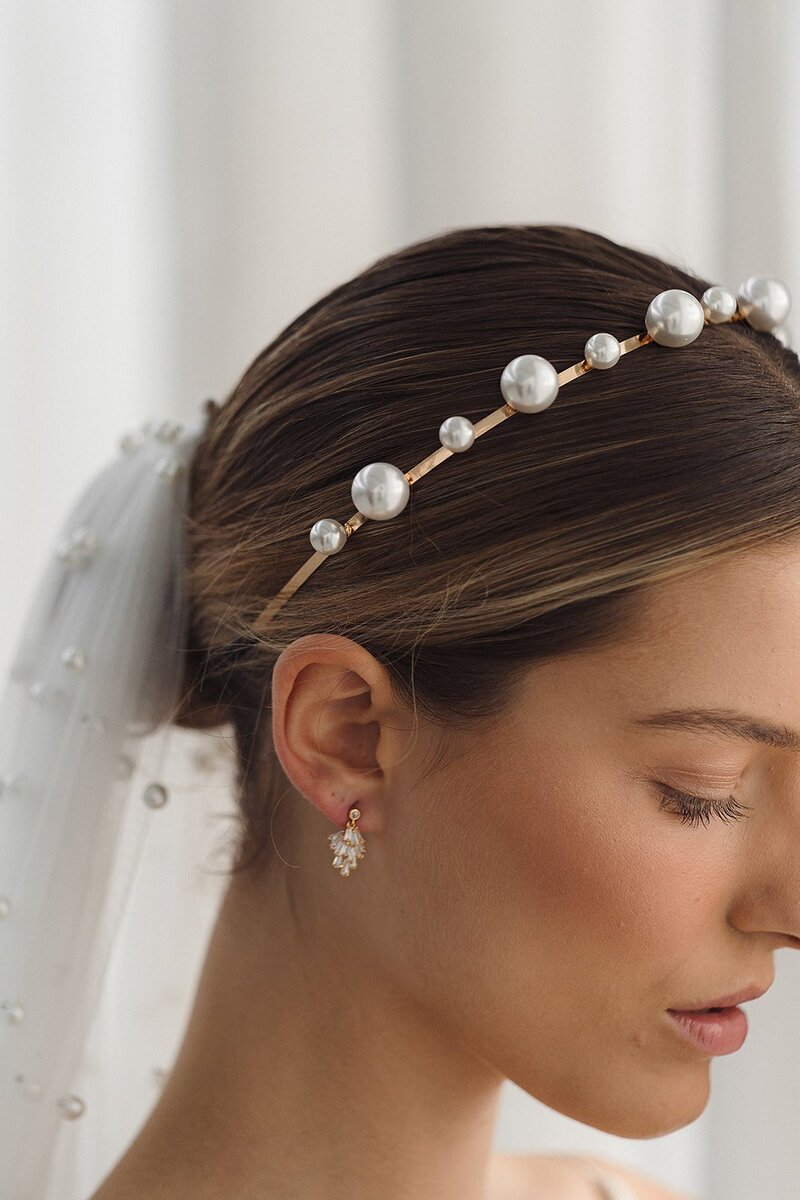 Jade Oi Pearl Headpiece deMelis Atelier