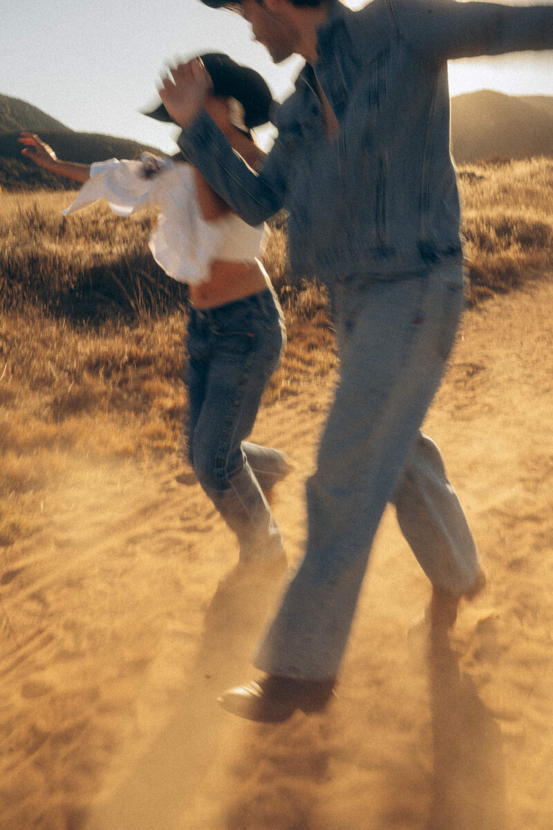 Classic Couples Photos at the Mission Trails in San Diego-8427