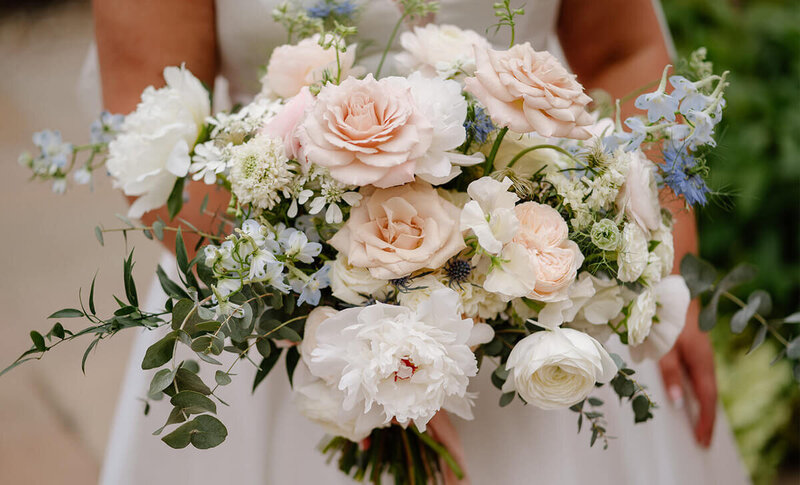 Light and delicate bridal bouquet by the little flower hut