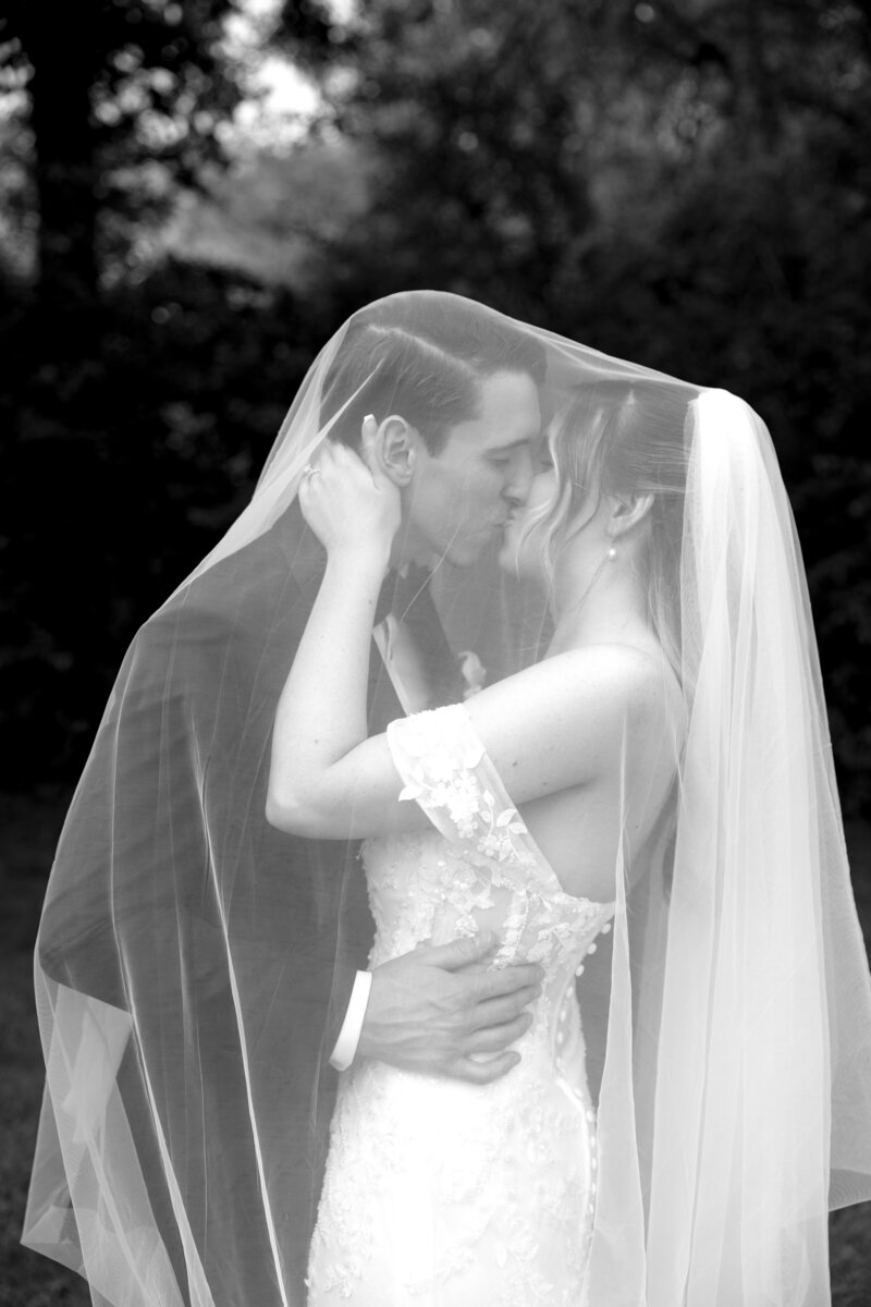 Nicole & Lucas Wedding Samples-197