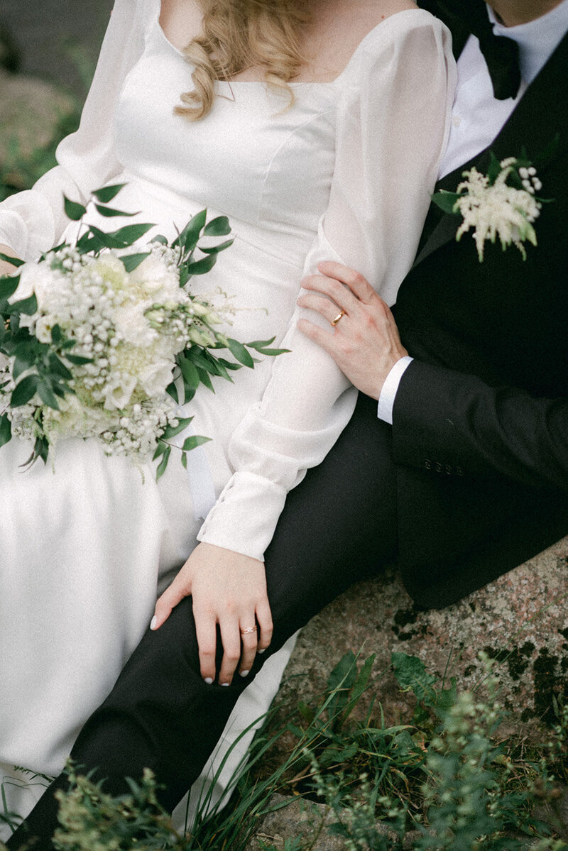 Wedding photo of an Intimate and romantic wedding  photography session in Porvoo by photographer Hannika Gabrielsson