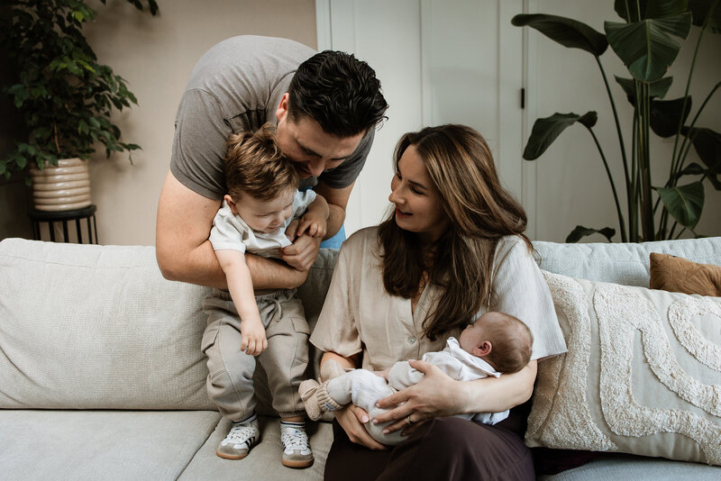 newbornshoot valkenswaard eindhoven fotograaf bergeijk fotoshoot newborn babyshoot gezinsshoot zwangerschapsshoot la nouk fotografie fotograaf