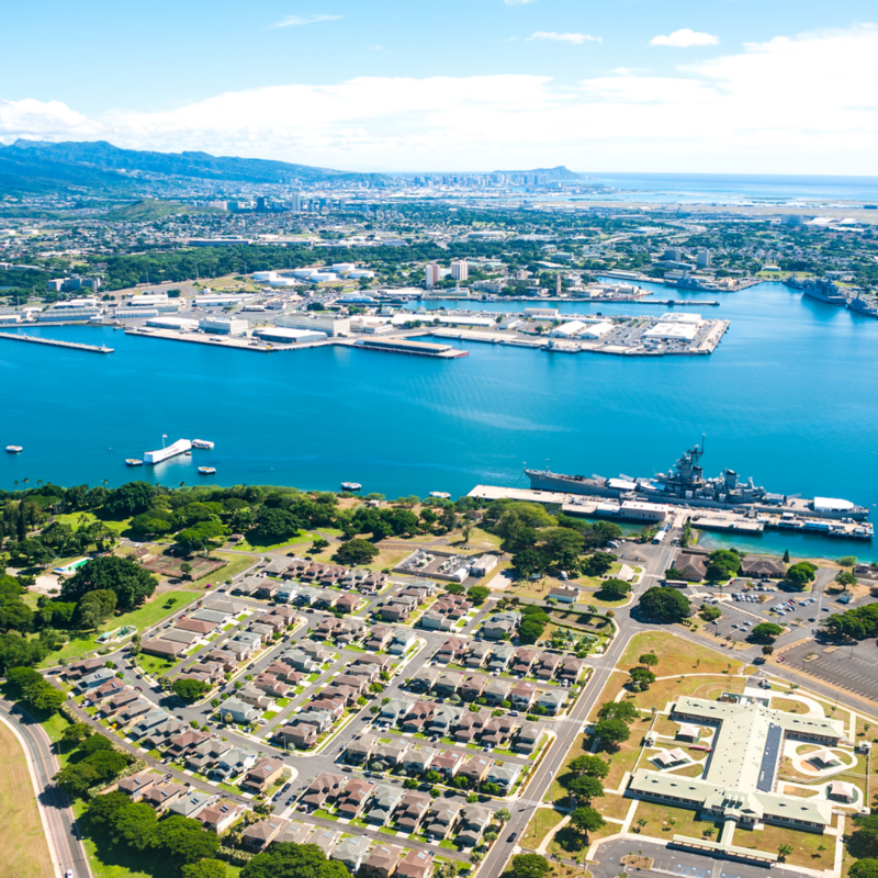 living in pearl city