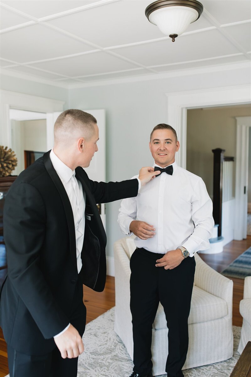 EmilyMcCaffertyPhotography-HagenWedding-ChaseWedding-Previews-11