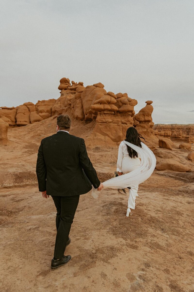 hanksville utah elopement-14