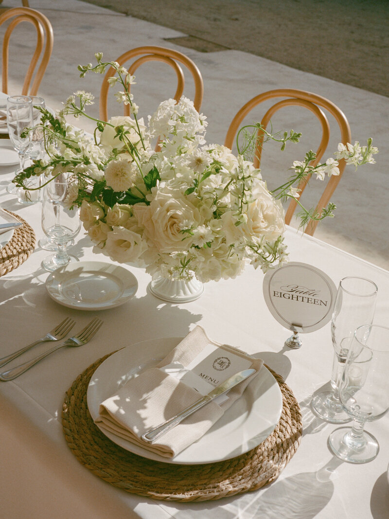 luxury wedding table setting