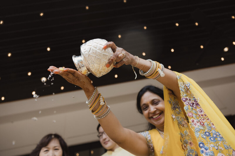 N&J_Haldi-279