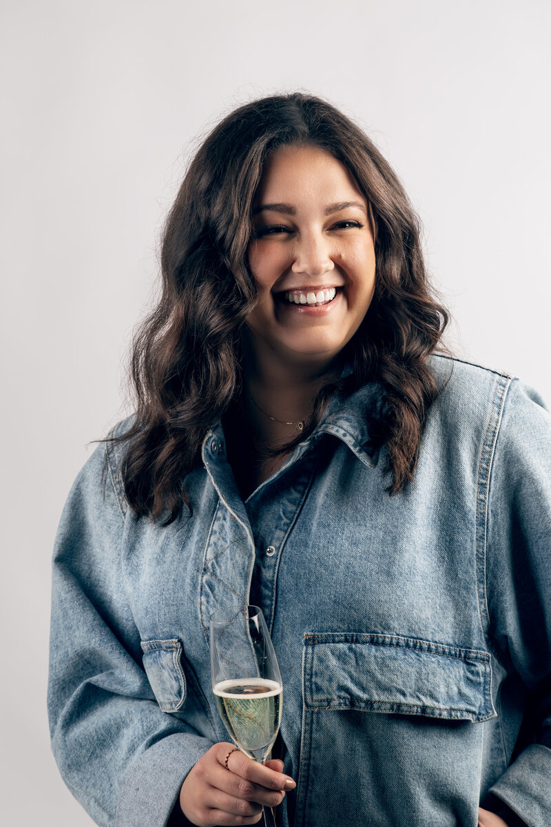 Portrait of Jaclyn, passionate web designer based in the Outer Banks