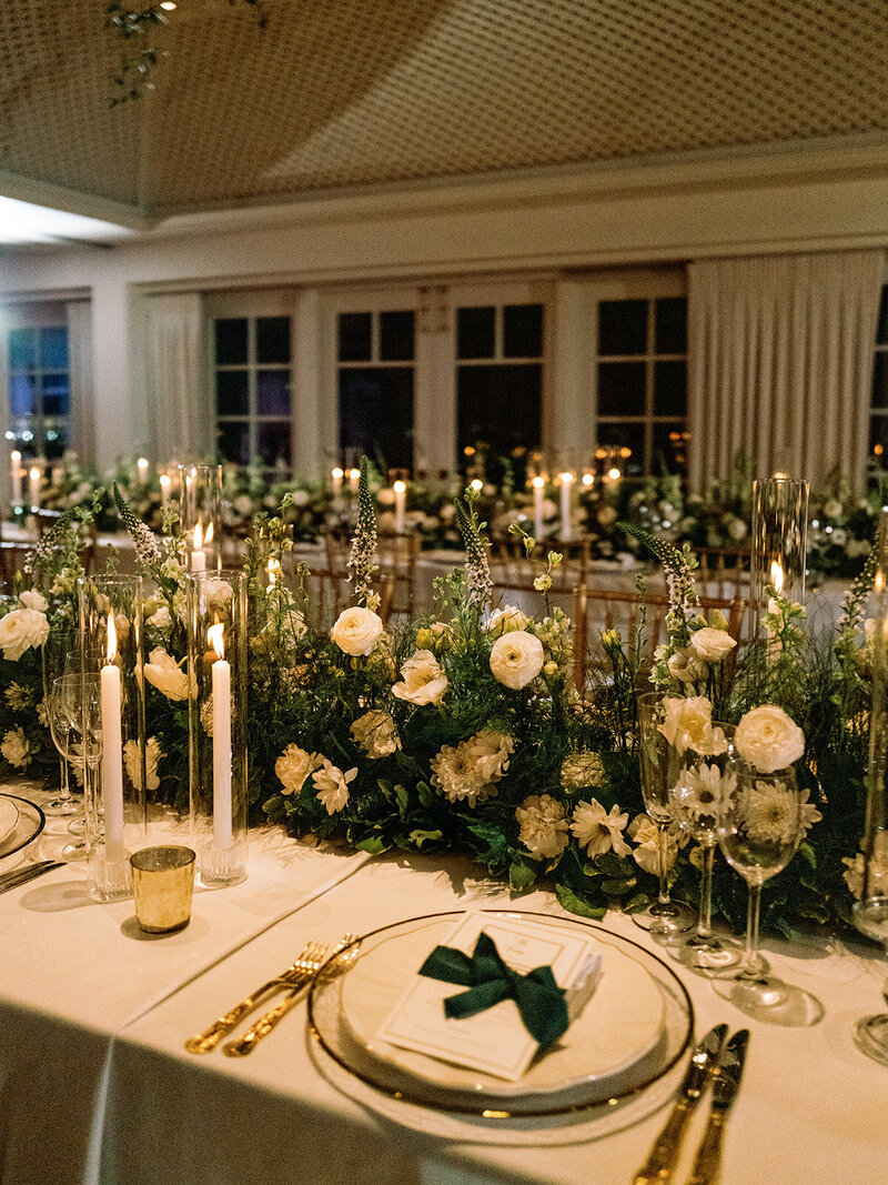 Timeless winter wedding at the iconic Hay-Adams hotel in Washington DC