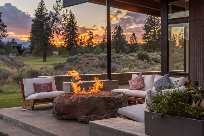 modern-mountain-custom-fire-pite-sunset