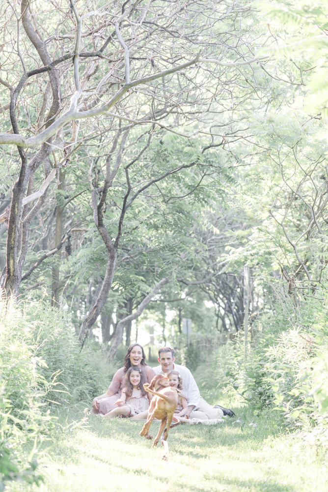 boho-bluffs-family-session-family-of-four-dog-6