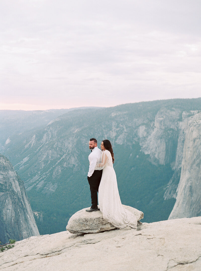 Sean Thomas Photography - Annie and Matt Yosemite Session-100