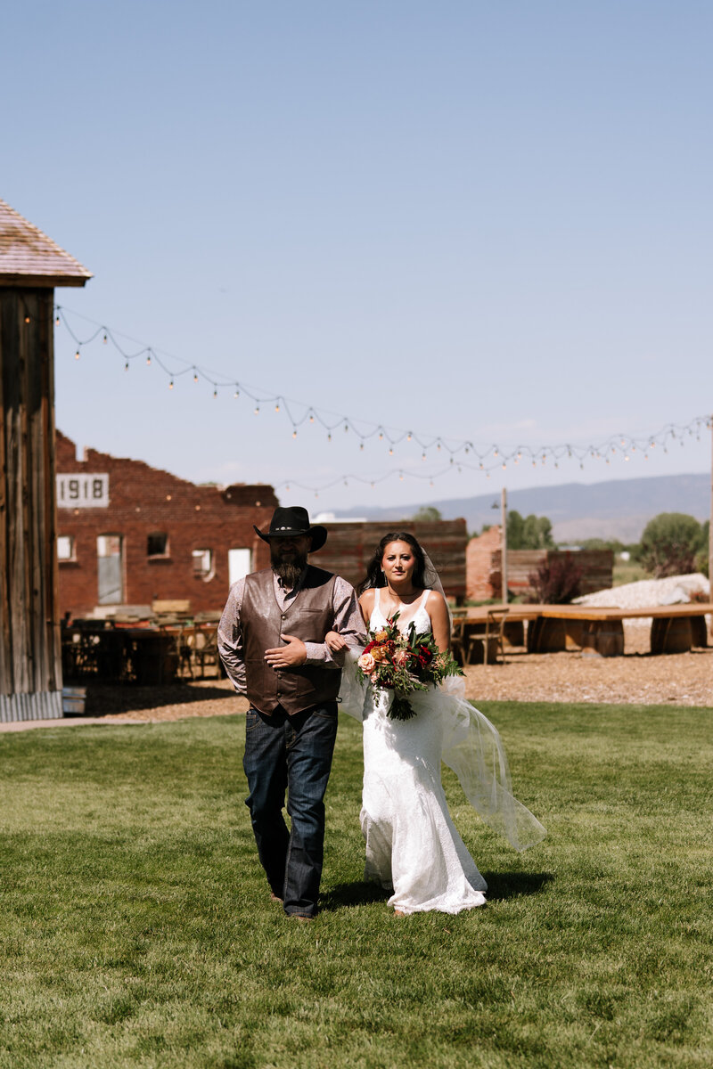 parkhomeranchwesternelegantwedding-15