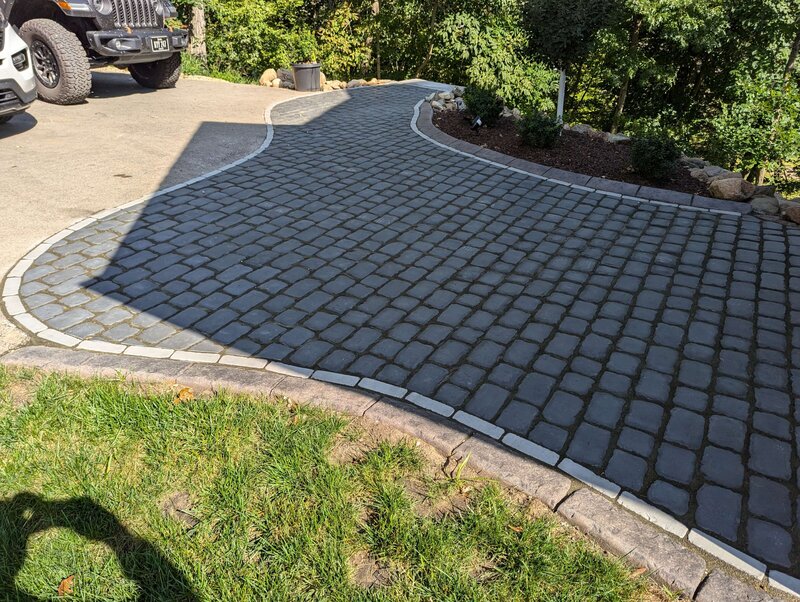 Cedar-Rapids-Iowa-landscaping-lawn-care-treatments-_20240822_150700085