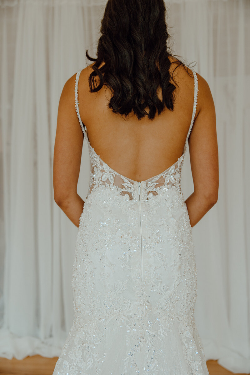 Ellie back details