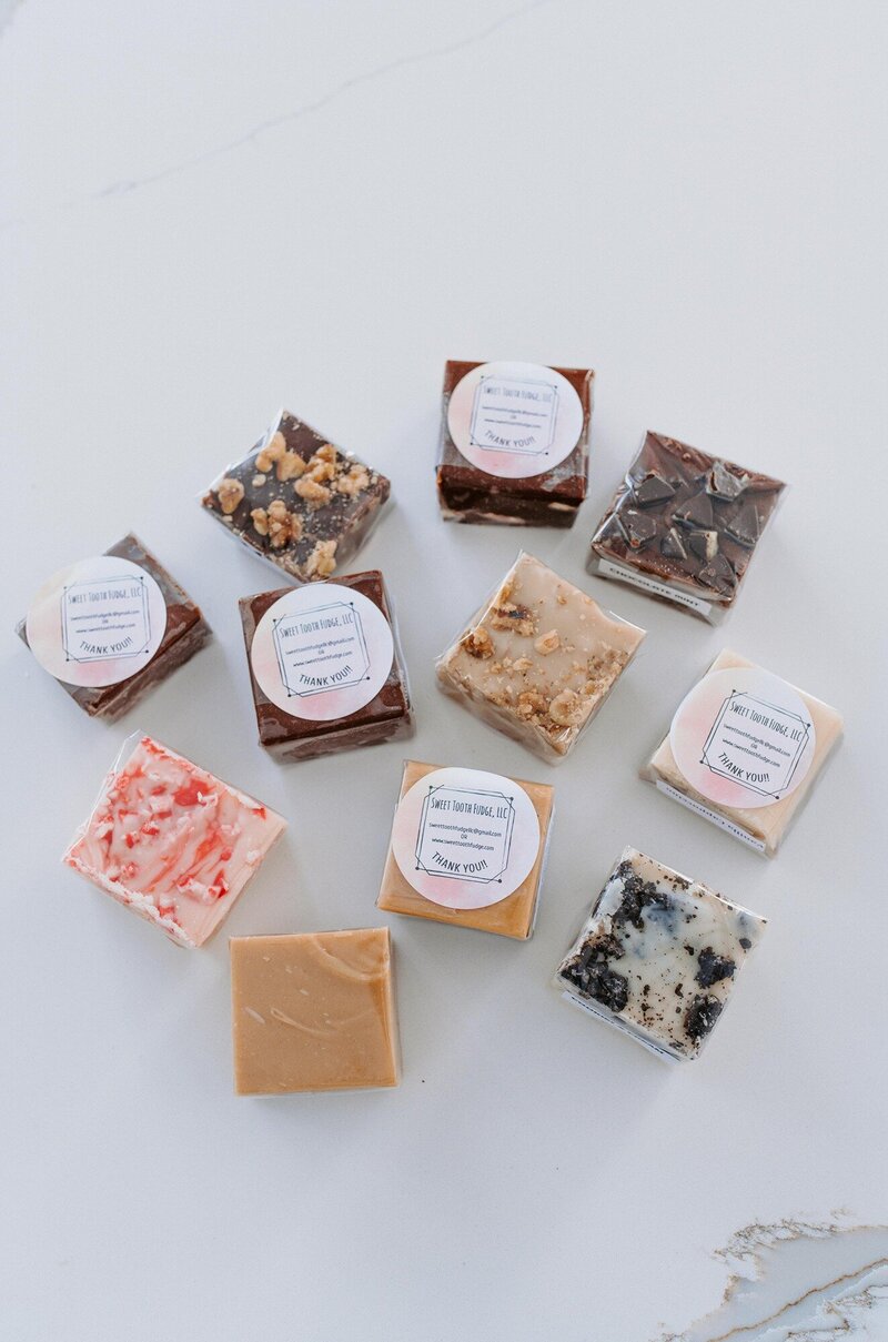 flatlay-fudge-flavors