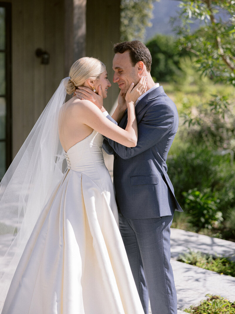 larissa-cleveland-photographer-napa-california-wine-country-wedding-private-estate-013