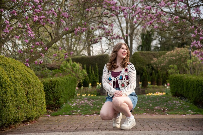 KingwoodGardenCenterSeniorPhotosPositivelyPortraits-14