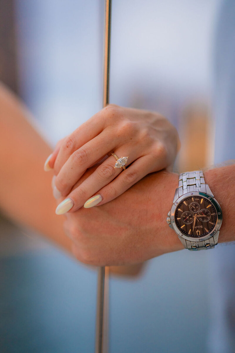 chicago-sailboat-engagement-session (31)