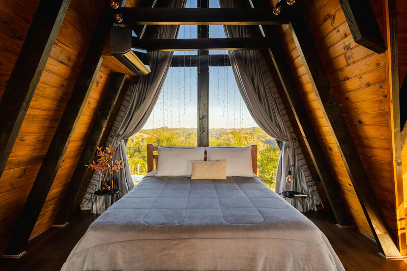 romantic-luxury-lodging-in-texas-hill-country-00002