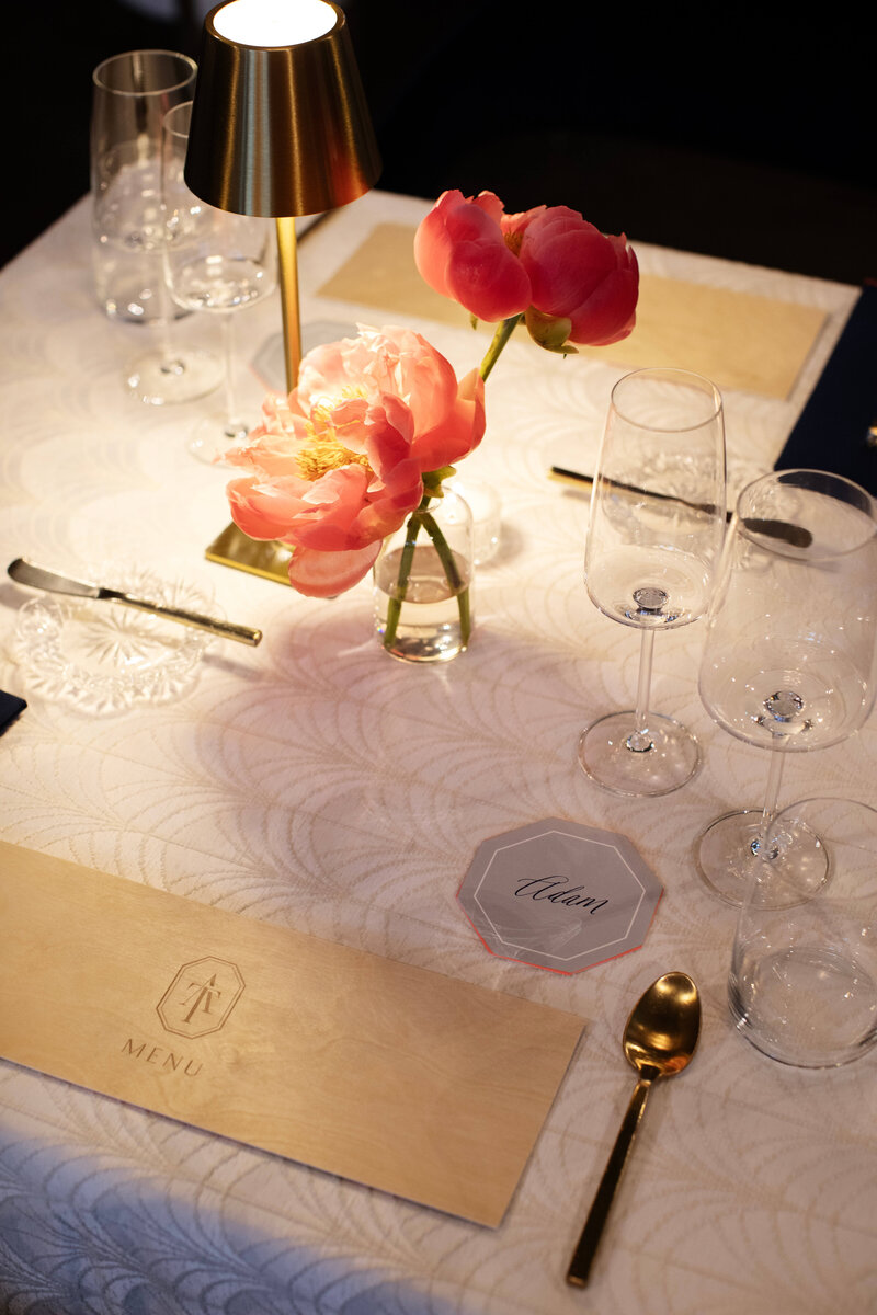 19-Minneapolis-Minimalist-Art-Deco-wedding-fig-2-design