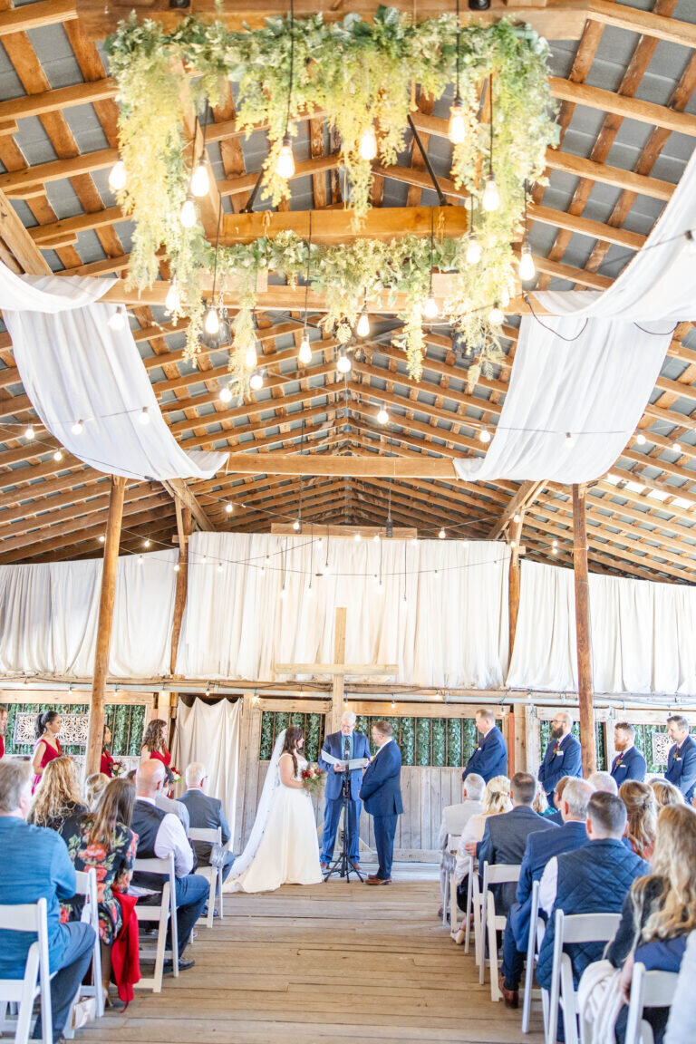 TheFarmAtHarvestHillsFallClassyWedding0034-768x1152