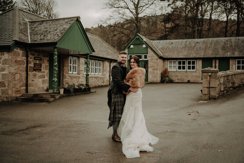 Alternative_Scotland_Wedding_Photographer_Danielle_Leslie_Photography_Glen_Tanar_Estate-67