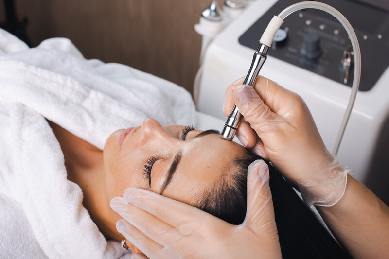 Mid treatment during microdermabrasion using non invasive treatment at luscious skin & Beauty Warrnambool