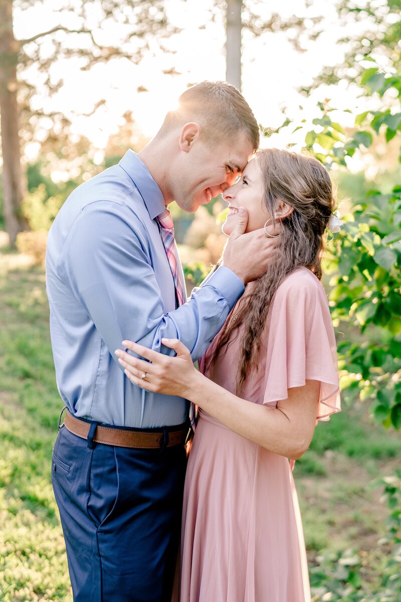 colorful-spring-garden-engagement-in-virginia-00025