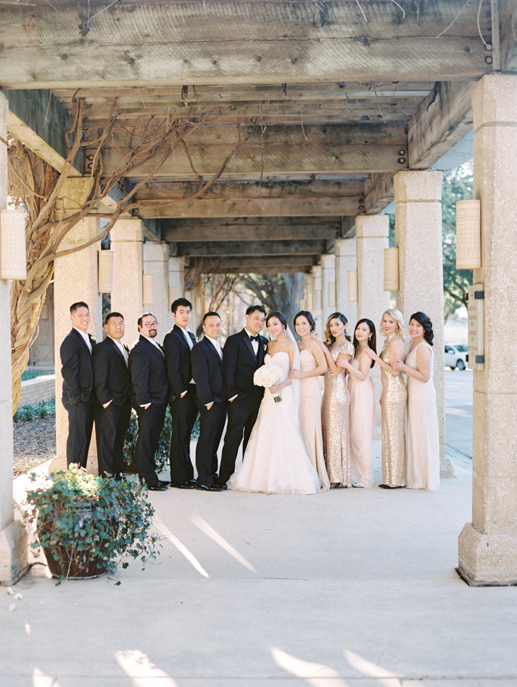 michelle&s_dallas_ballroom_wedding_photographer_four_seasons (28 of 103)