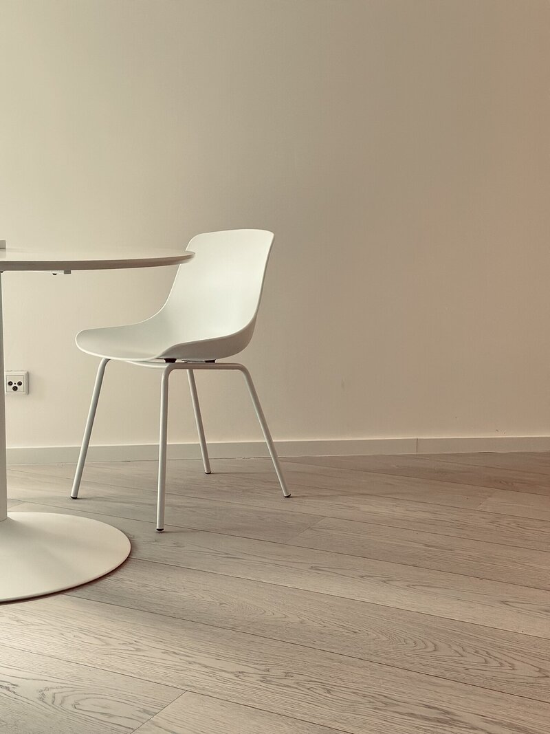Interior-Design-Projekt-Erik-after-Stuhl