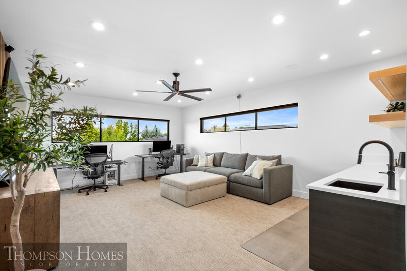Thompson-Homes-Stillwater-Modern-Prairie-Eagle-Idaho-Custom-Home-Builder-140