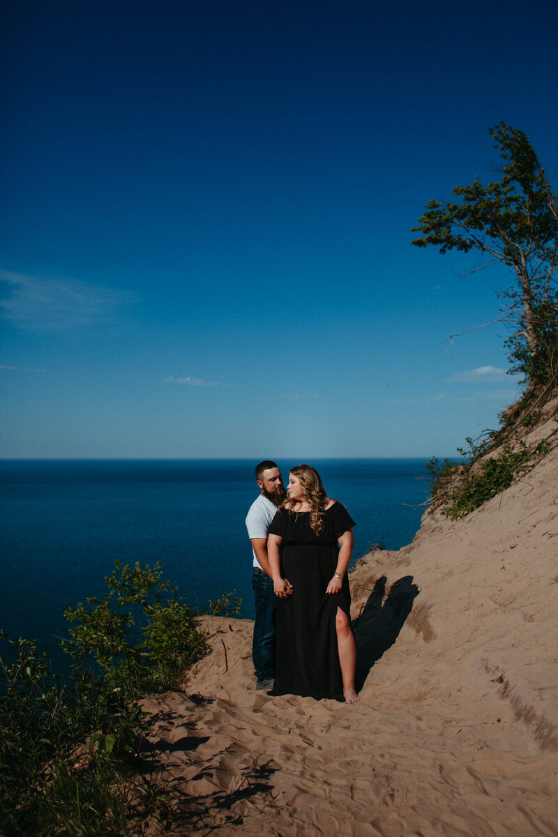 grand-marais-upper-peninsula-northern-michigan-engagement-michigan-wedding-photographer-alisciamariephotography-2654
