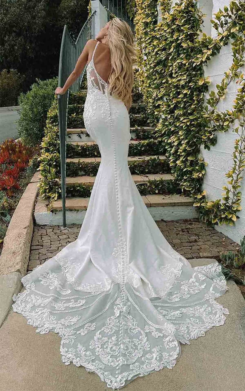 Nunziata Bridal Boutique - Sarnia, Ontario - Martina Liana 1406-3