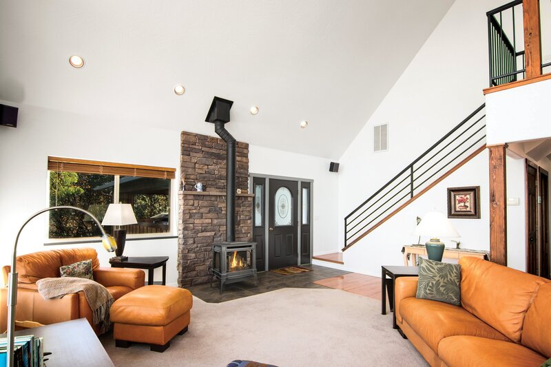lopi-berkshire-bay-window-gas-stove-north-idaho-spokane