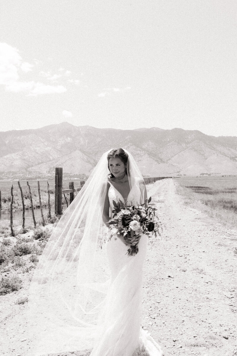 parkhomeranchwesternelegantwedding-58