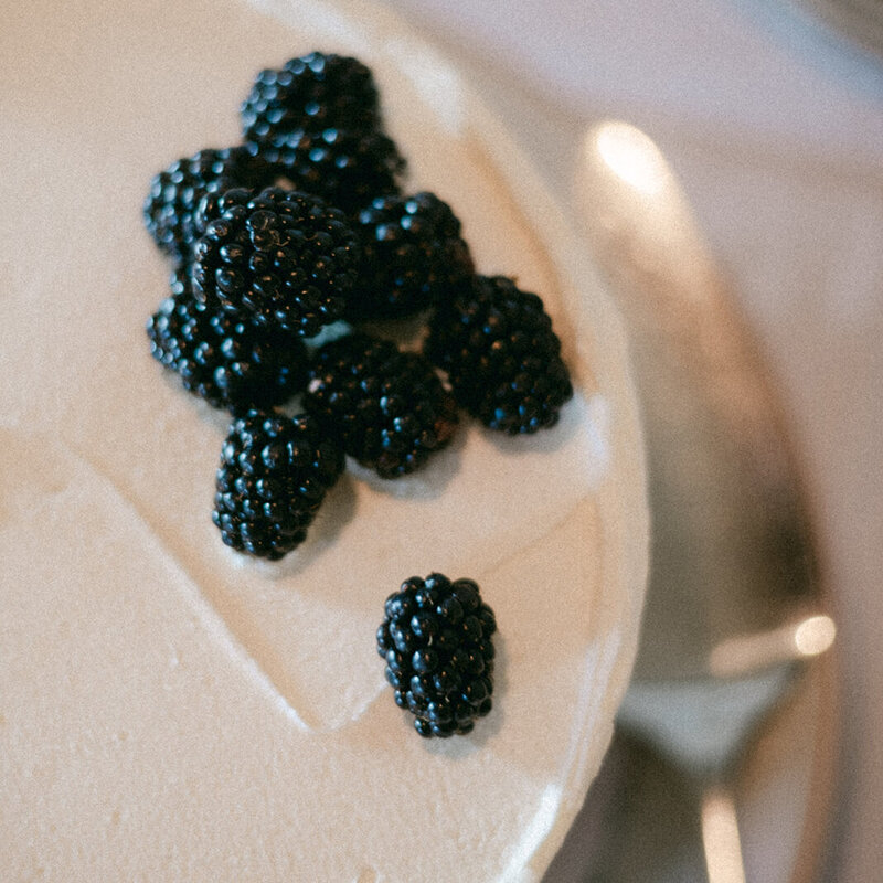 Wedding photo of an Intimate  wedding reception  in Porvoo by photographer Hannika Gabrielsson