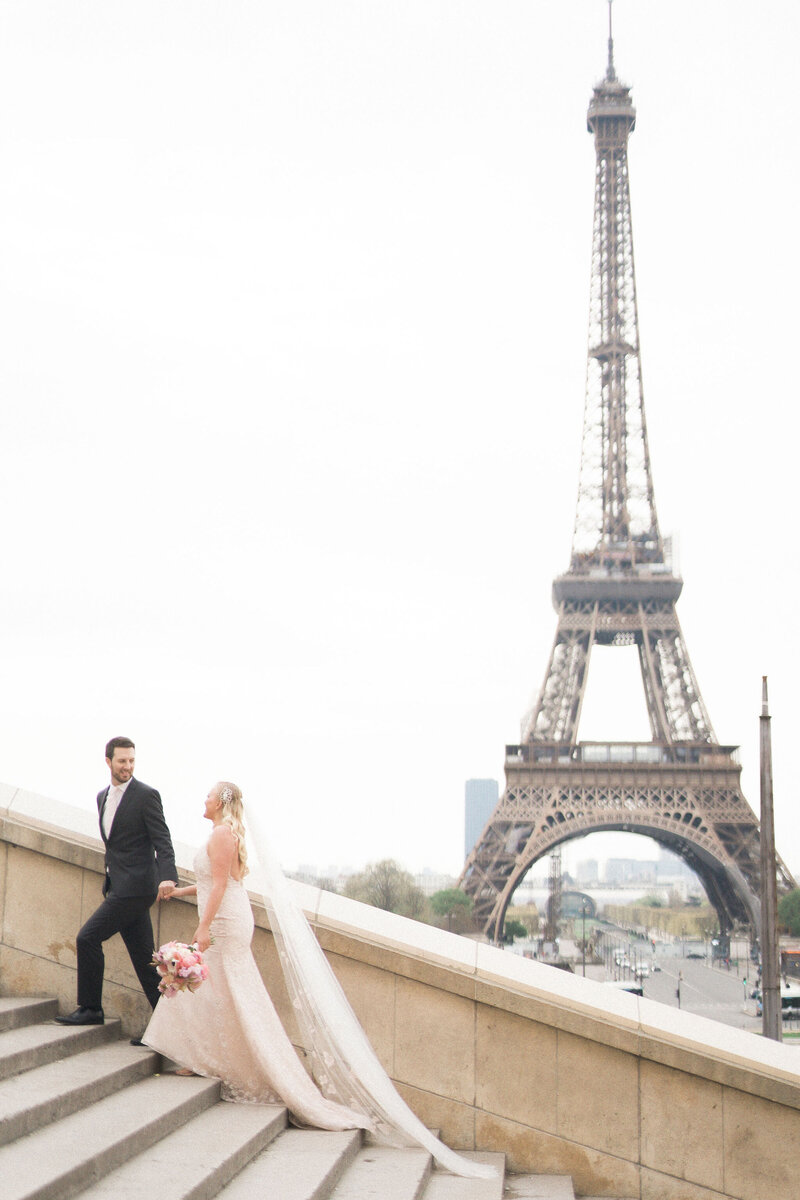 029-Paris-Spring-Blossom-Elopement-Wedding-Cinematic-Editorial-Luxury-Fine-Art-Lisa-Vigliotta-Photography