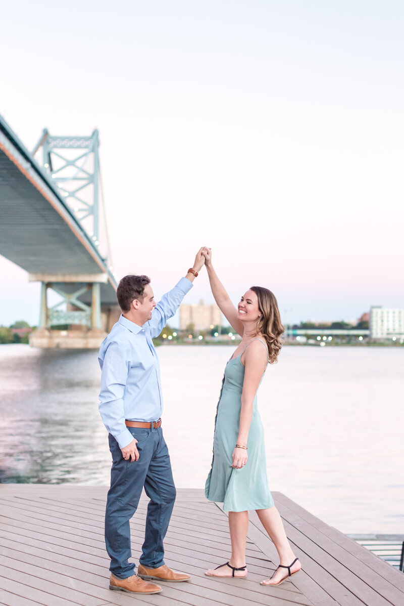 Lindsay and Andrew Philly Engagement 5 Star_059