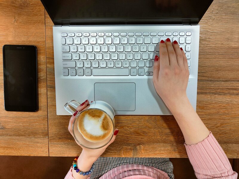woman working on computer