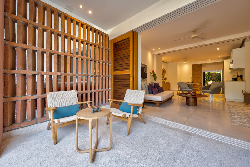02-2-Careyes-Mexico-Properties-El-Careyes-Club-and-Residences-7B-1BD-Terrace-Living-Room-0808