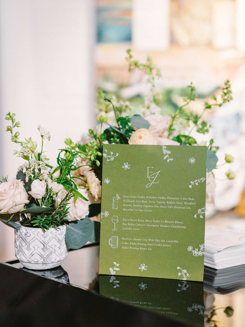 sarahharvey_sternweddingpreview327492